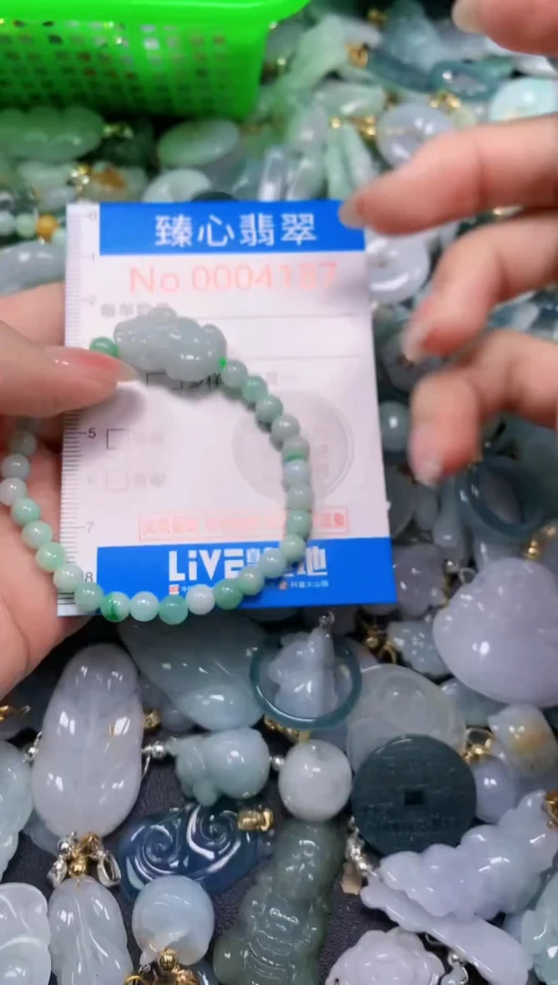 吊坠(不含链)未镶嵌翡翠4187