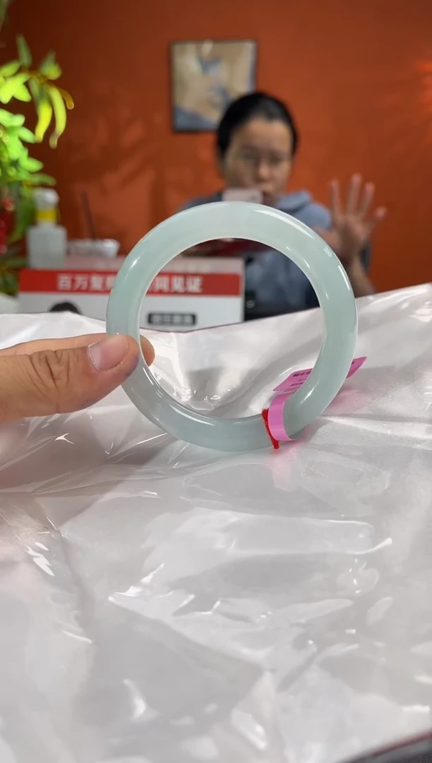 未镶嵌手镯翡翠翡翠手镯