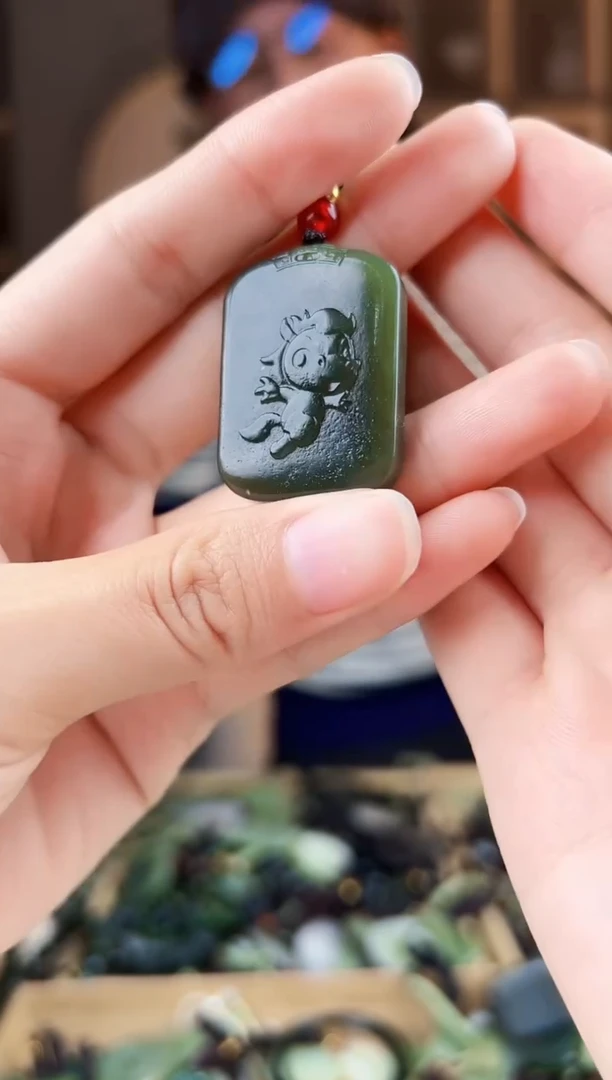 颈饰未镶嵌和田玉拍一发一，多样性发货