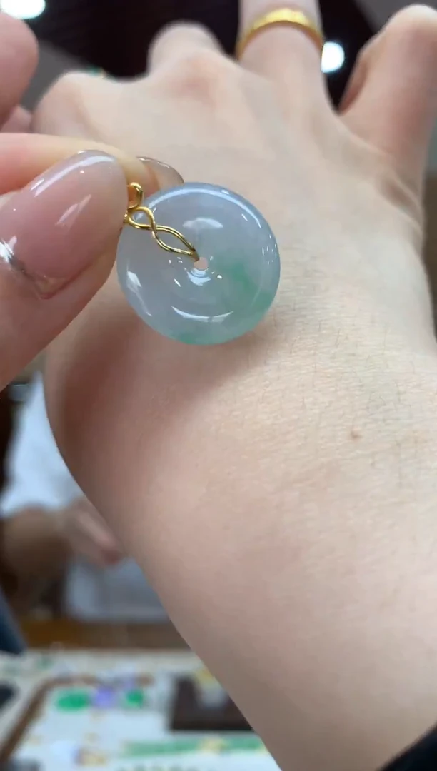 吊坠(不含链)18K金镶嵌翡翠平安扣