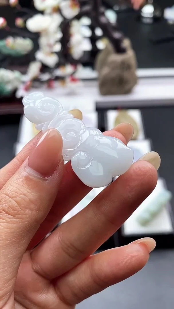 【闪购商品】翡翠颈饰未镶嵌天然缅甸A货翡翠