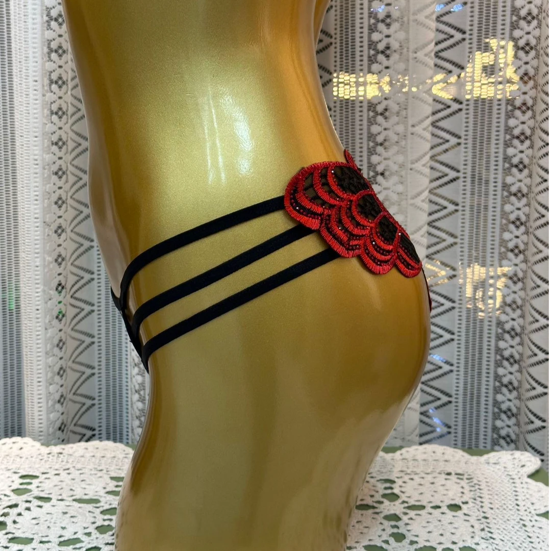 xarifa新款蝴蝶烫钻性感镂空诱惑女士三角内裤5008