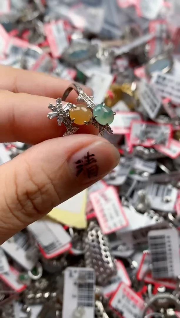 银S925镶嵌戒指翡翠天然A货缅甸翡翠