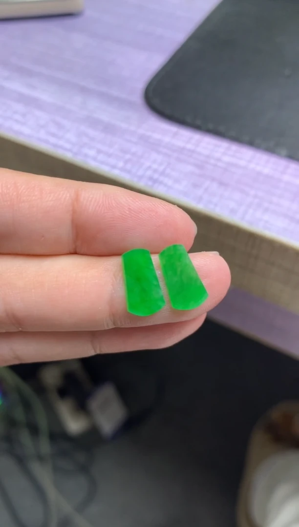 未镶嵌定制翡翠云***舒毛货