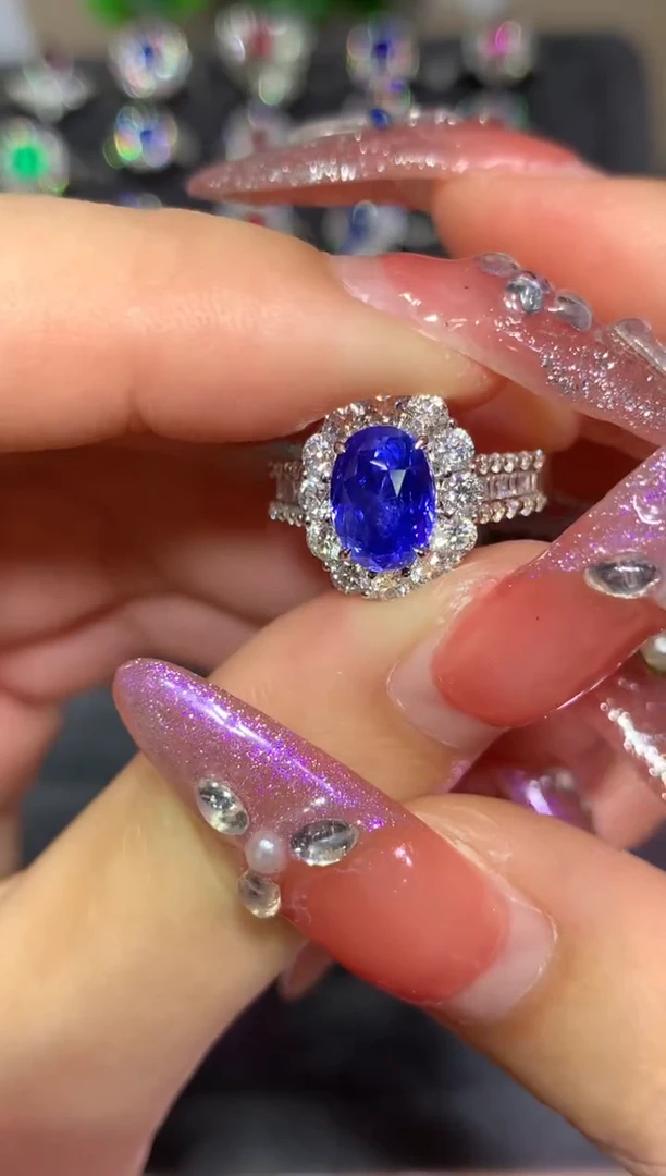 戒指蓝宝石18K金镶嵌3.06CT