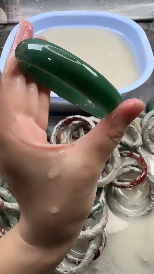 未镶嵌手镯石英质玉25 6768