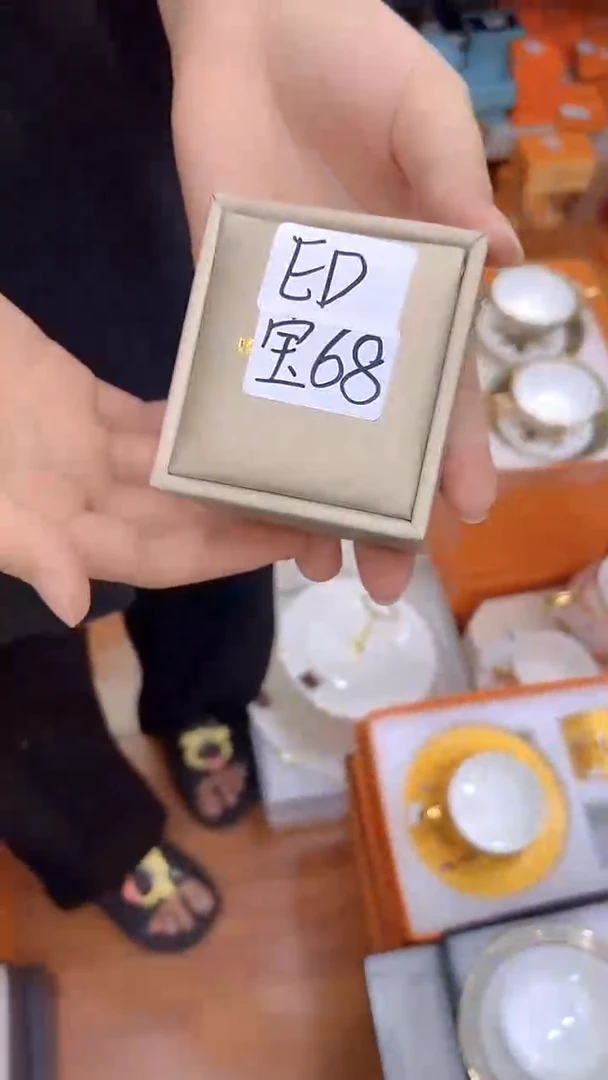 杯鸿辉家品牌瓷器，京东包邮！宝68