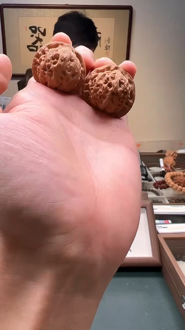把件文玩核桃33.5mm+宫灯 1对 18号