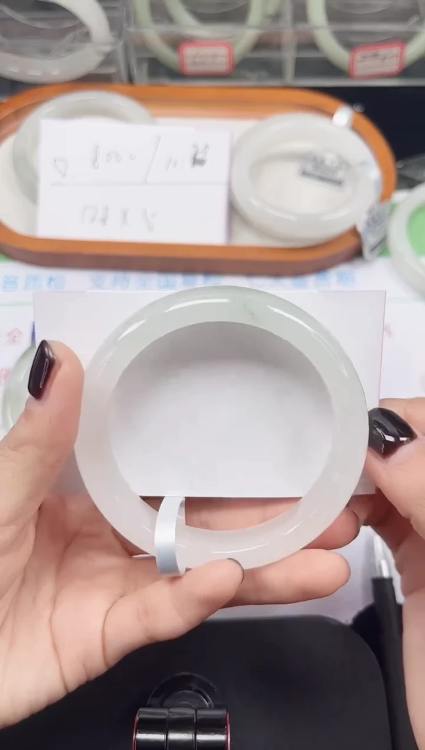 未镶嵌手镯石英质玉218-56/57