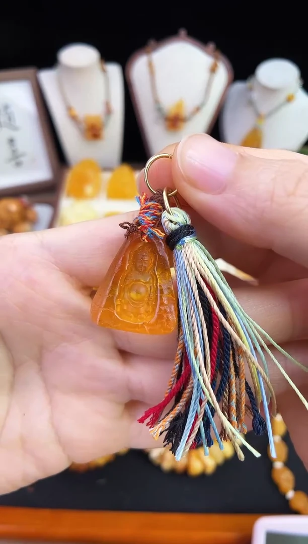 琥珀未镶嵌珠宝奇石柒月