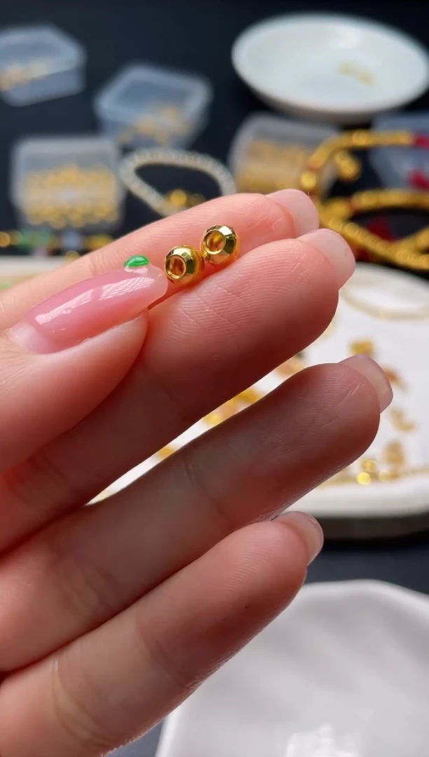 定制足金耳饰啊A卡5的猫眼珠2个