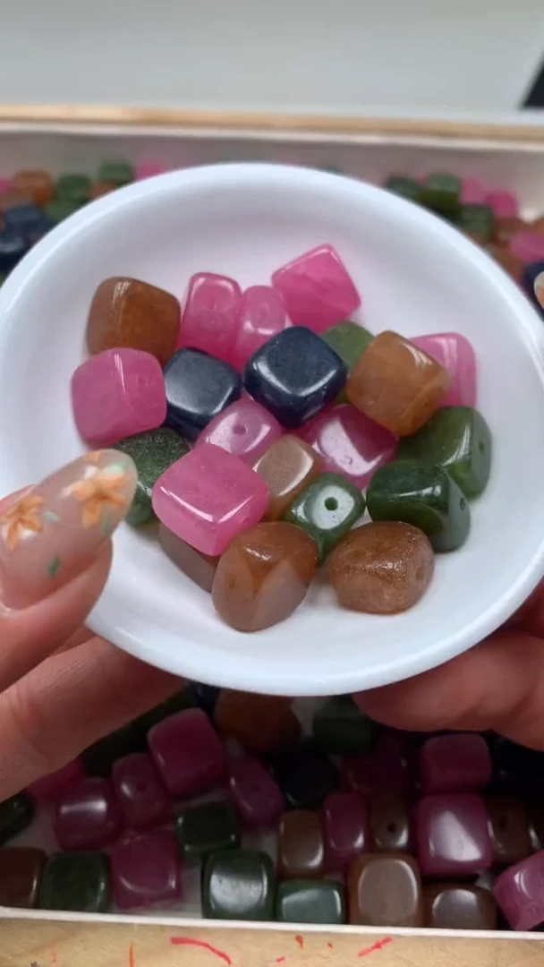 未镶嵌散珠碧玺C950 碧玺魔方12*8mm5个8.8元