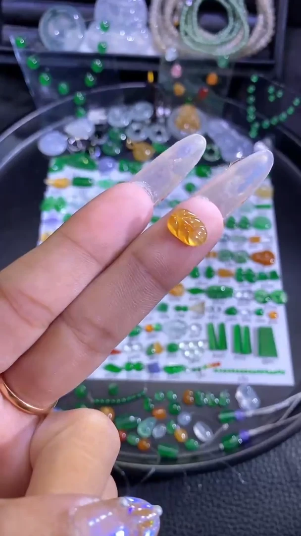 未镶嵌挂件翡翠叶