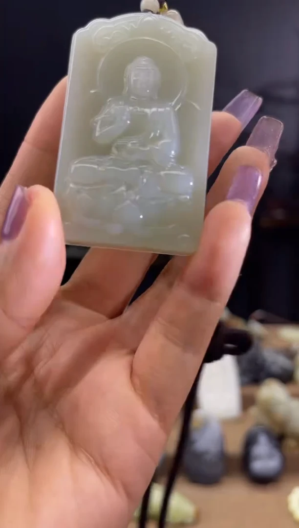颈饰未镶嵌和田玉1