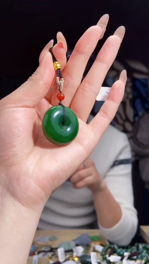 【闪购商品】和田玉颈饰未镶嵌拍一发一