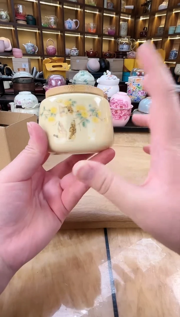【闪购商品】新款猫咪茶叶罐。。。。