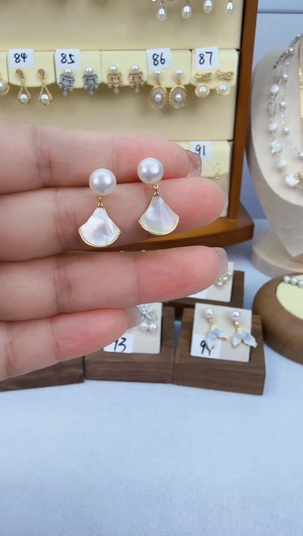 未镶嵌耳饰淡水珍珠金