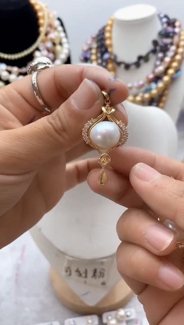 【闪购商品】淡水珍珠颈饰钛钢117