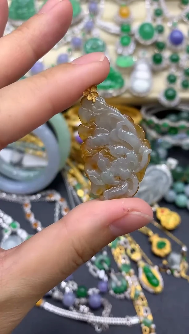 翡翠18K金镶嵌颈饰187-中国好珍宝