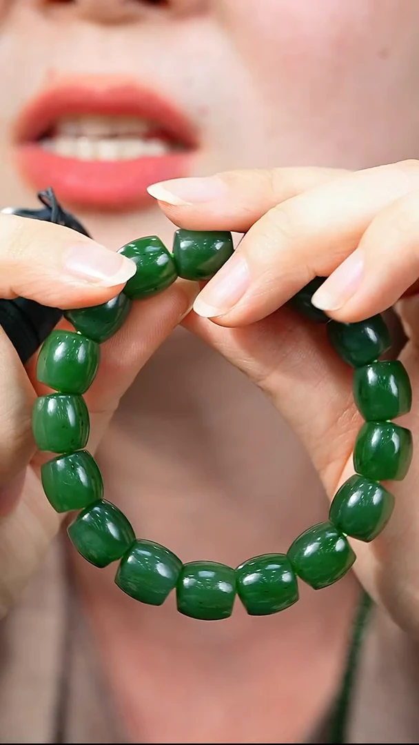 未镶嵌手串和田玉首发价！直切手串