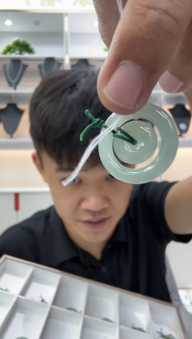 翡翠未镶嵌颈饰天然翡翠A货子母扣孤品多样性一件