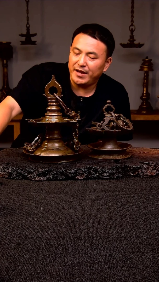 黄铜坔****•..............3