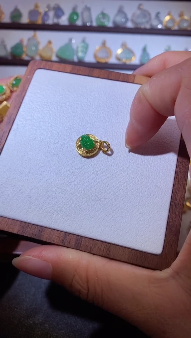 吊坠(不含链)18K金镶嵌翡翠珩*11111111