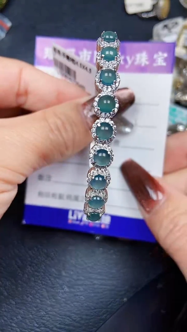 颈饰银S925镶嵌翡翠7603