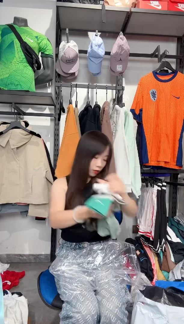 1266  编码 耐克卫衣服饰过款为准 尺码