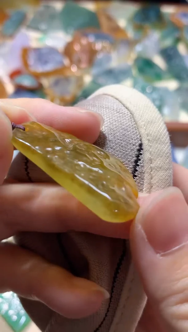 吊坠(不含链)未镶嵌翡翠吊坠