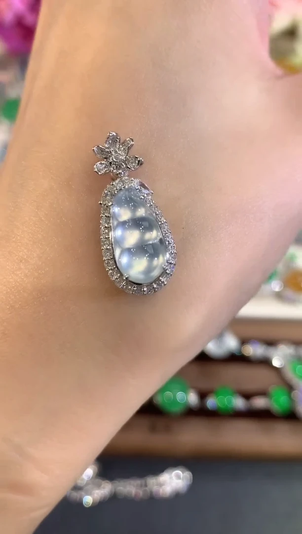 吊坠(不含链)18K金镶嵌翡翠w16