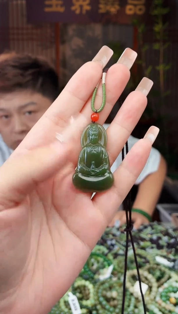 和田玉未镶嵌颈饰拍一发一