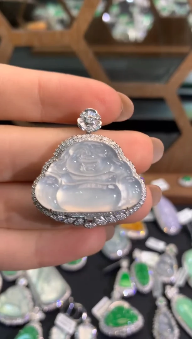 【闪购商品】翡翠吊坠(不含链)18K金镶嵌吊坠