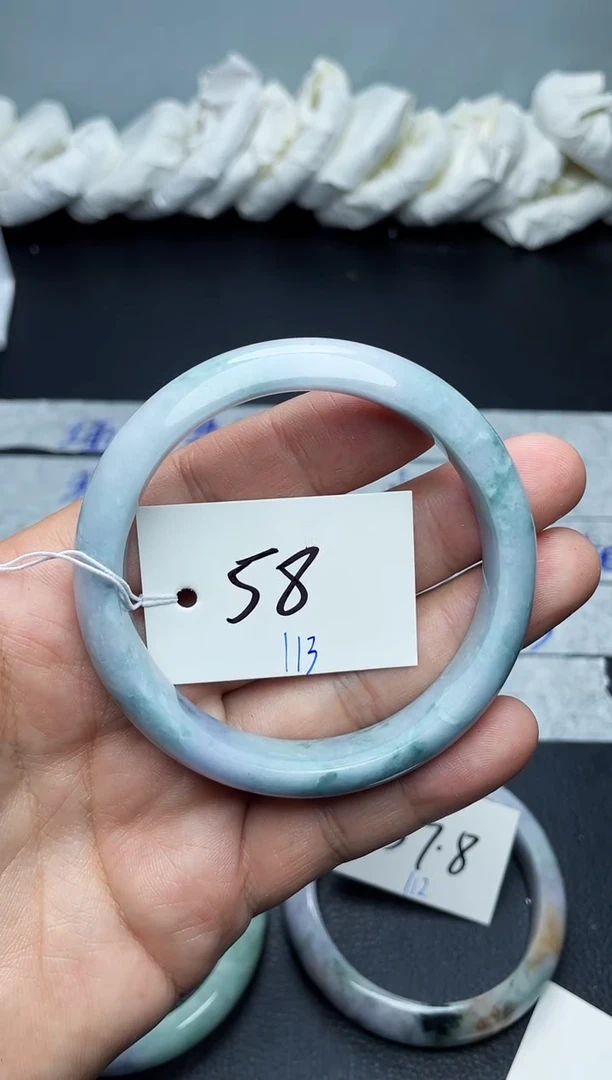 未镶嵌手镯翡翠113