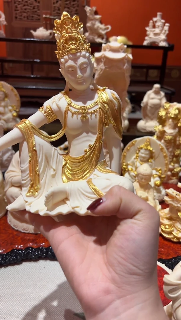 木大号鎏金观自在