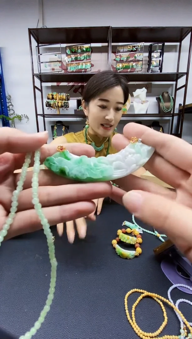 颈饰未镶嵌翡翠翡翠吊坠
