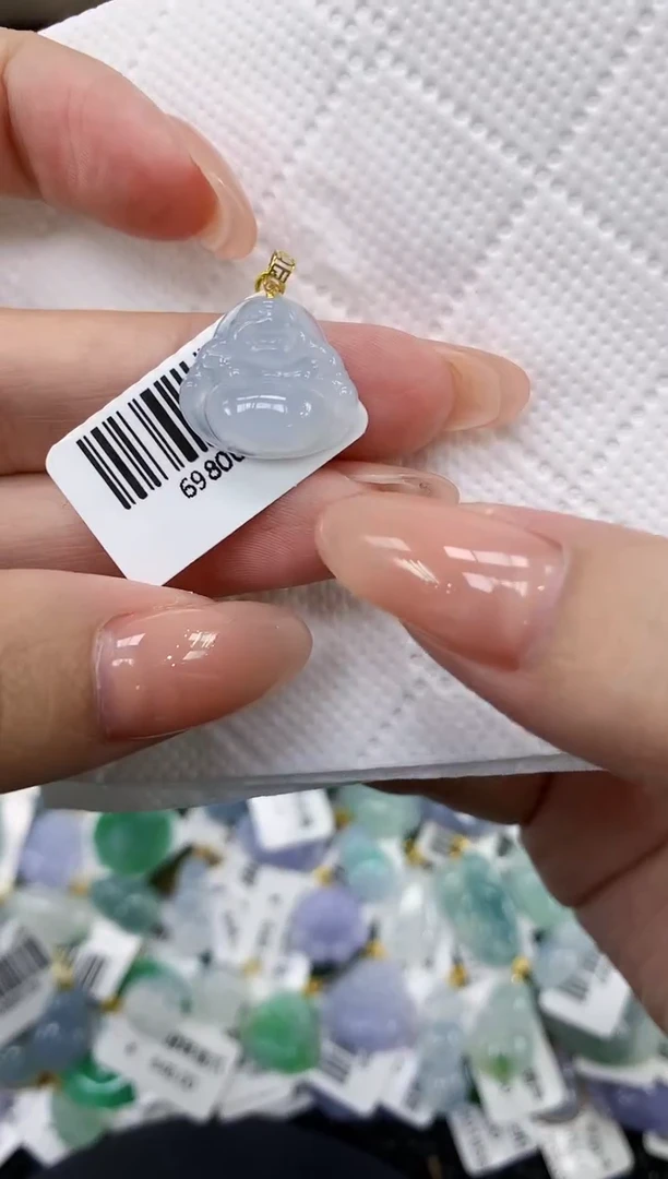 颈饰18K金镶嵌翡翠11111111111