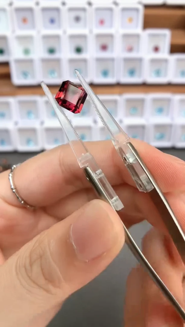 未镶嵌裸石定制碧玺2.8ct 09008