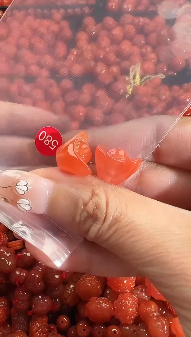 颈饰未镶嵌南红玛瑙1