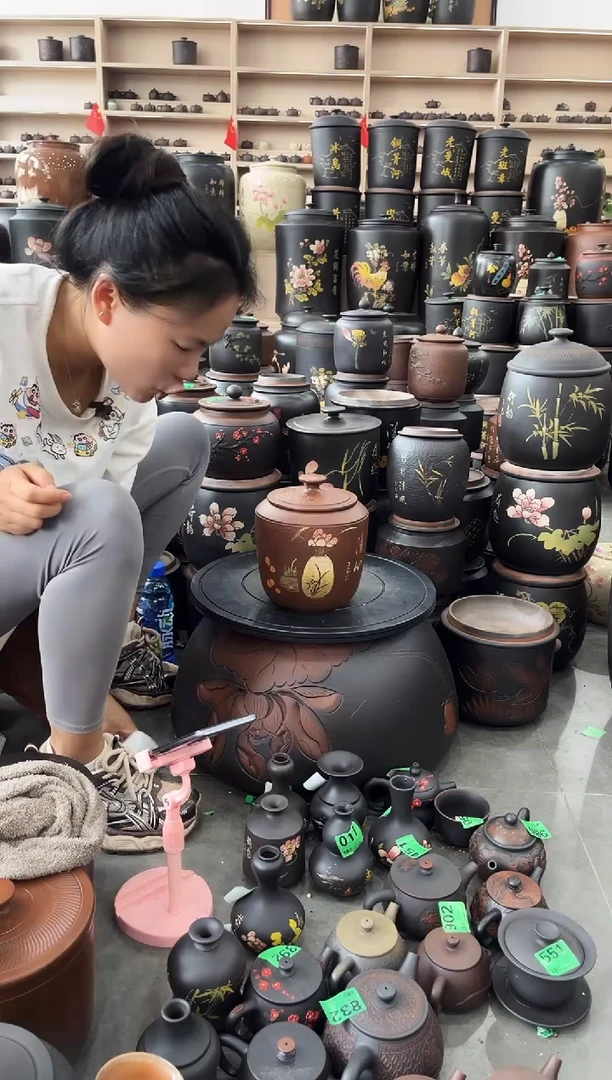 罐瑕疵茶叶罐   古铜色彩填方尖   634
