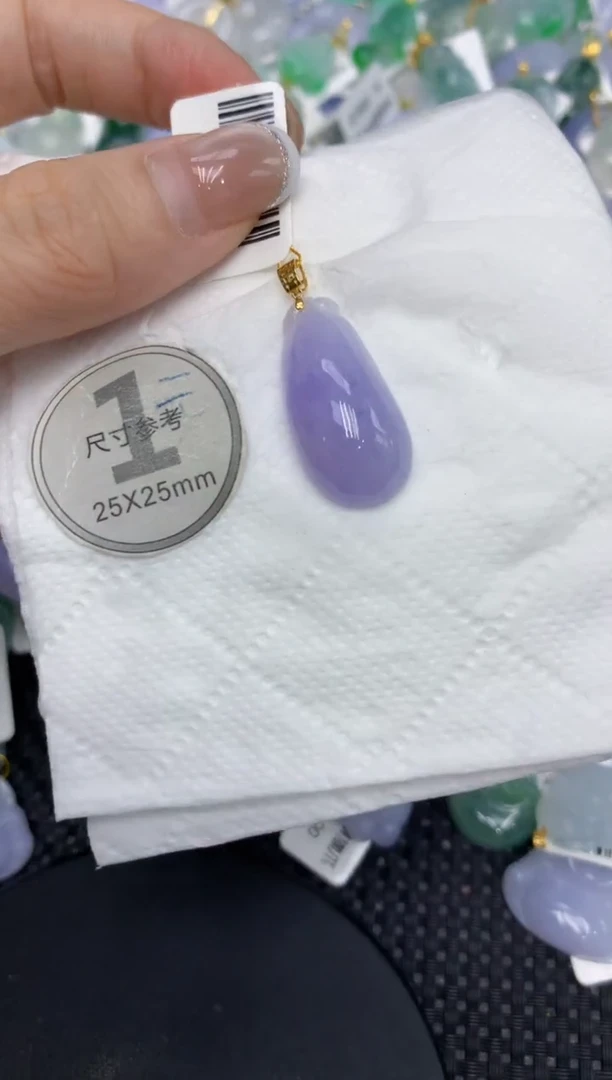 颈饰18K金镶嵌翡翠1111111