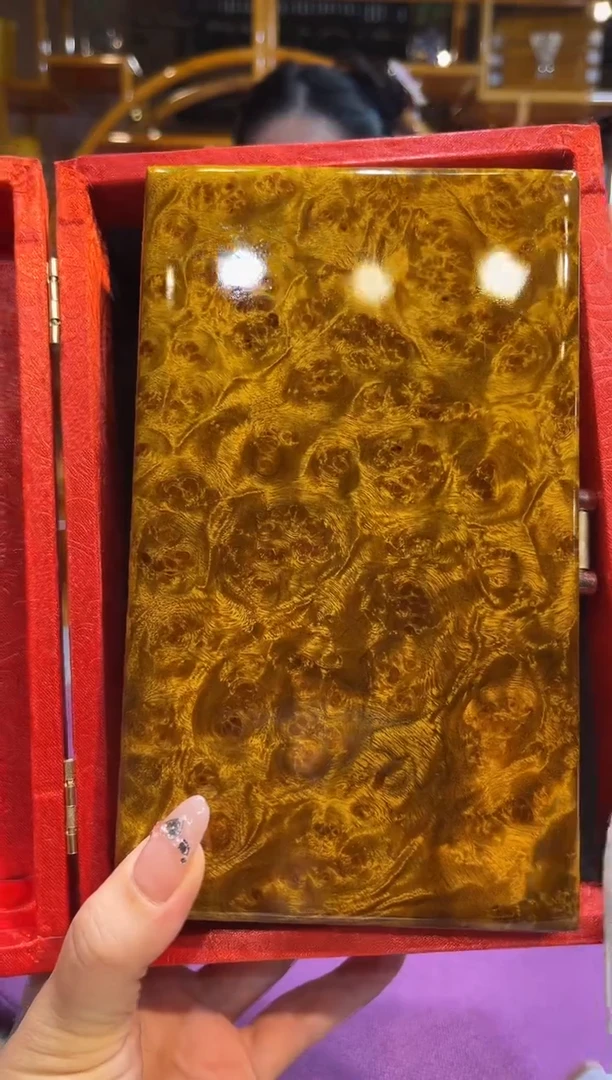 黄金色留疤中号文玩盒20公分