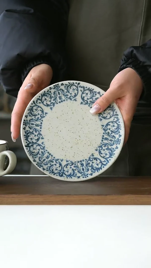 【闪购商品】陶瓷手绘鸢尾甜品盘@4-2@