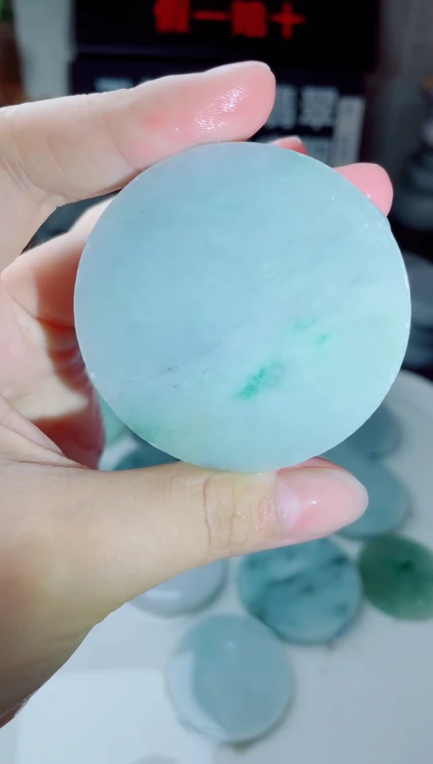 翡翠未镶嵌颈饰1513......