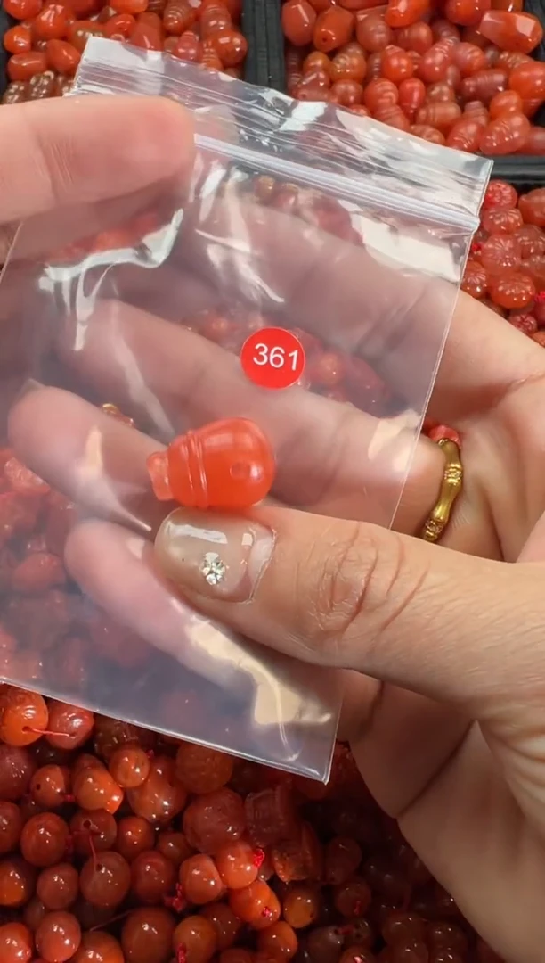 【闪购商品】南红玛瑙颈饰未镶嵌1