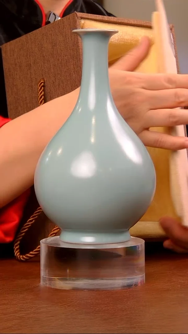 【闪购商品】瓷片玉壶春................