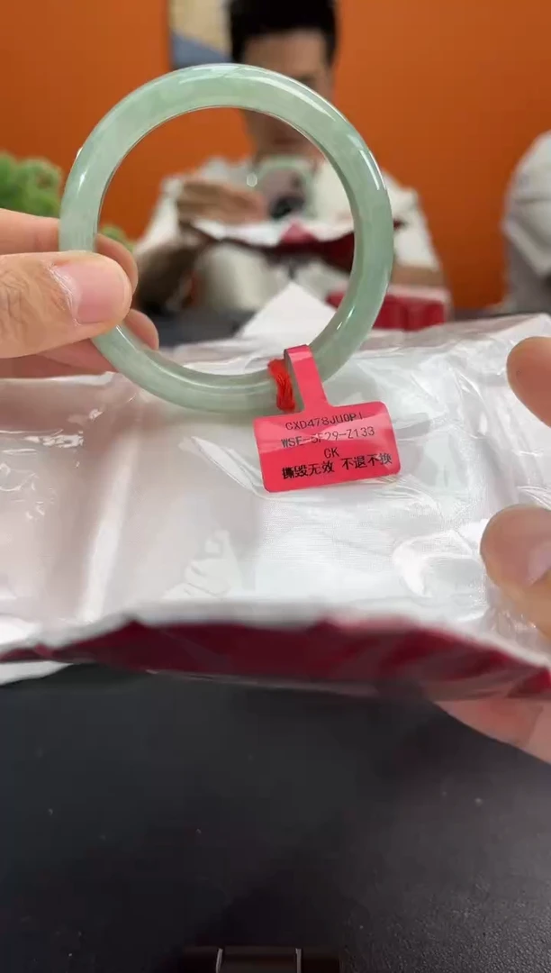 未镶嵌手镯翡翠翡翠手镯