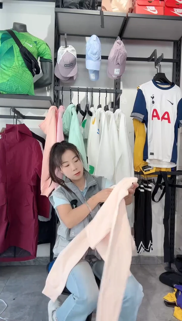 1524 编码 瑕疵款直播间过款为准 尺码