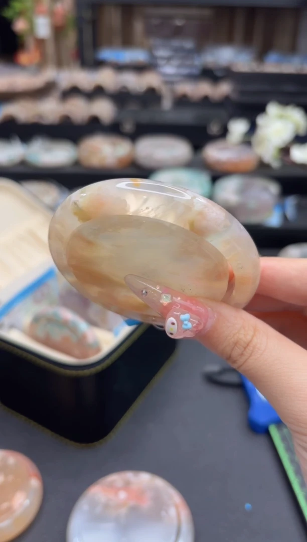 未镶嵌手镯石英质玉301(59圈赠送镯心)