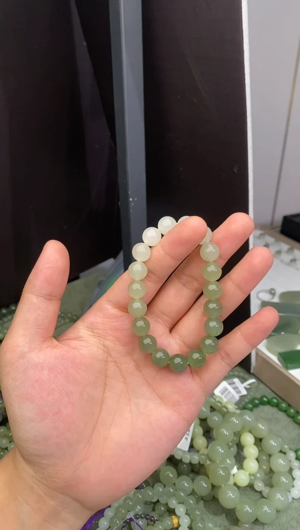 手串未镶嵌和田玉天然和田玉渐变卡10mm手串多样性发一件